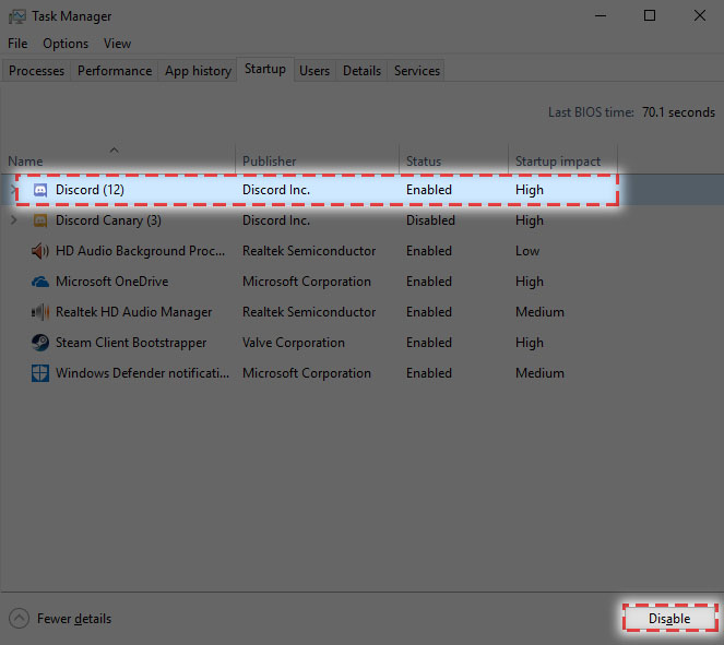 이전 Windows 작업 관리자에서 Discord 시작프로그램을 선택하고 사용 안 함 버튼을 확인하는 화면